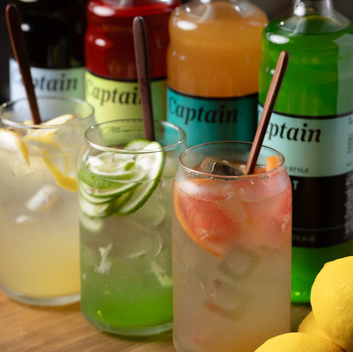 All-you-can-drink all-you-can-drink cocktails with over 200 types!