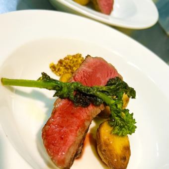 For special occasions and anniversaries! Thick-sliced beef tenderloin and other dishes included in the course, 2.5 hours of all-you-can-drink, plate included [7,000 yen]