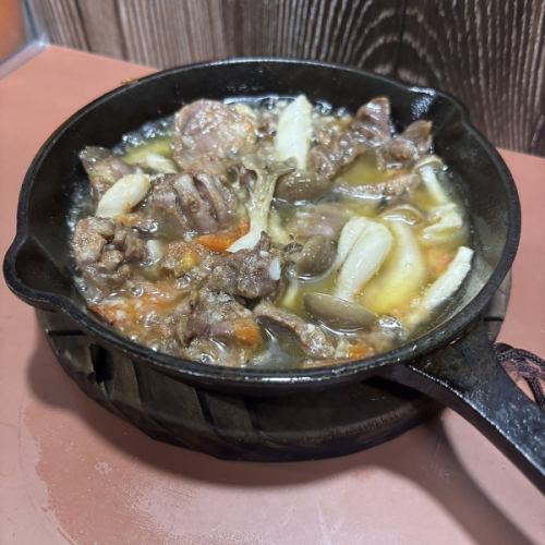 砂肝のスパイシーアヒージョ