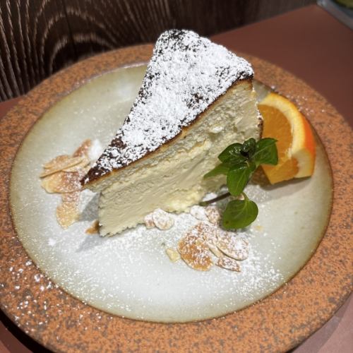 【Dolce】バスクチーズケーキ