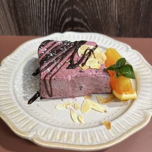 [Dolce] 草莓半凍冰淇淋