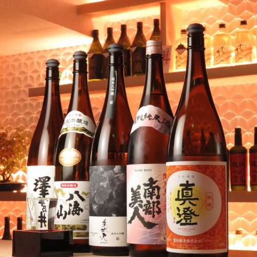 Sake carefully selected by the owner himself!