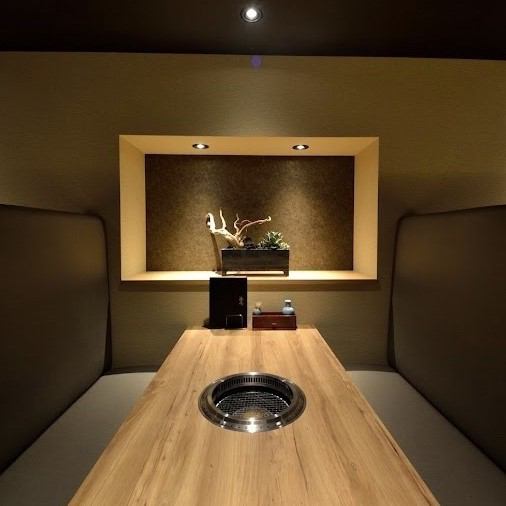 You can enjoy an adult yakiniku date in a high-quality space that is one rank higher ♪