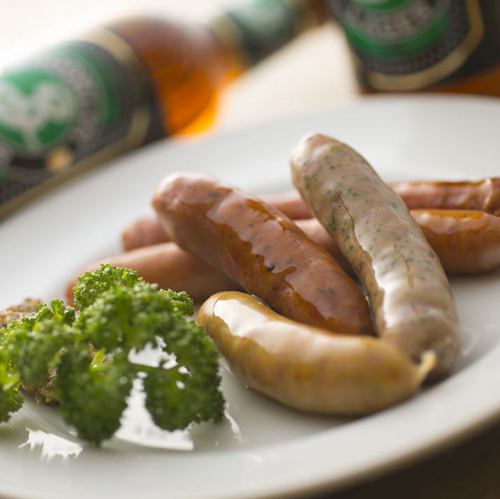 ソーセージ盛り合わせ