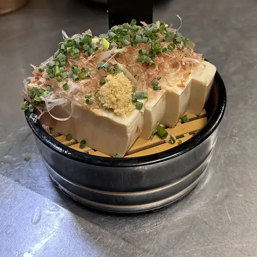 [こだわり豆腐]薬味たっぷり冷奴