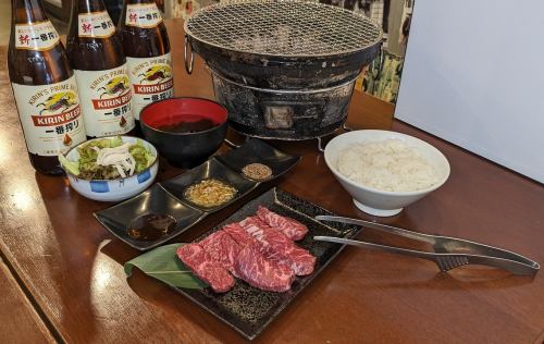 这种调味料与米饭和酒都很搭，很多人都对我们餐厅上瘾了！