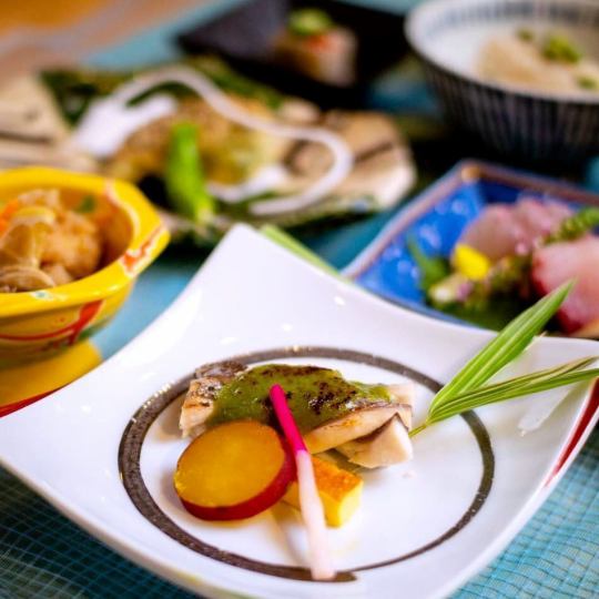 【토, 일, 공휴일 점심】 점심 특별 회석 「화심 와고코로」
