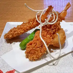 海老のおかき揚げと海老芋の唐揚げ