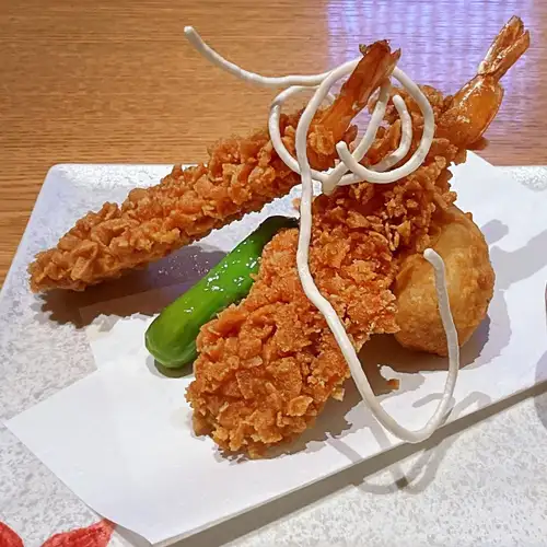 海老のおかき揚げと海老芋の唐揚げ