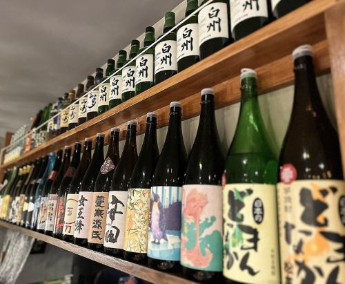 A wide variety of shochu and Japanese sake