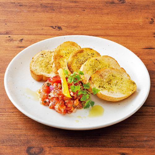 Abukuma River Maple Salmon Tartare with Garlic Toast