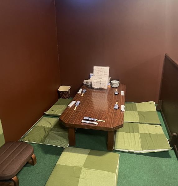 【少人数での宴会にも◎お座敷席】4名様からご利用可能なお座敷をご用意!忘新年会や歓送迎会、親しいご友人や同僚との飲み会など各種ご宴会にぴったりです!