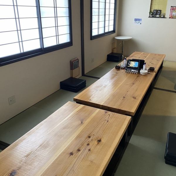 There are various types of seats in [Acorn].You can also choose table seats or tatami mat seats, so please feel free to contact us.The large private room seats are also recommended for family gatherings and legal affairs.