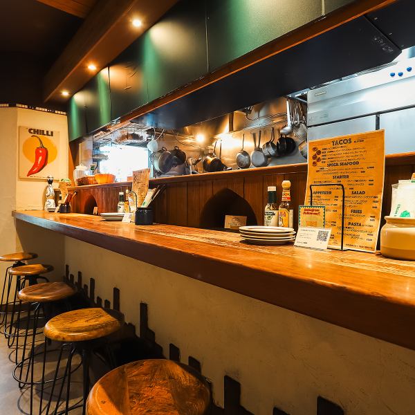 【新宿三丁目駅から徒歩5分。様々なお集りにも最適】新宿三丁目駅をはじめ、その他の新宿周辺各駅からのアクセスも抜群◎気の知れた仲間との飲み会やパートナーとのデート利用、大事なゲストのおもてなしにも、ぜひご利用ください!皆様のご来店、スタッフ一同心よりお待ちしております。