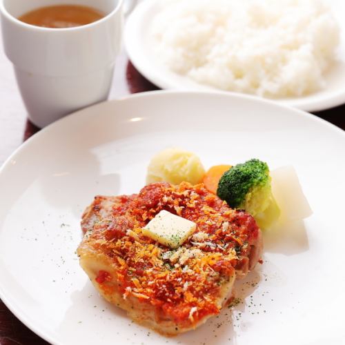 ピリッと辛うまなチキンの小悪魔焼き！