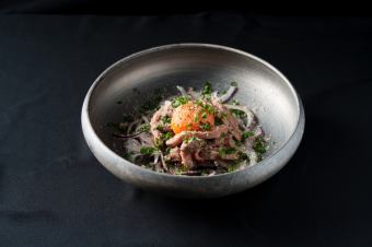 トリュフ薫る牛ユッケ