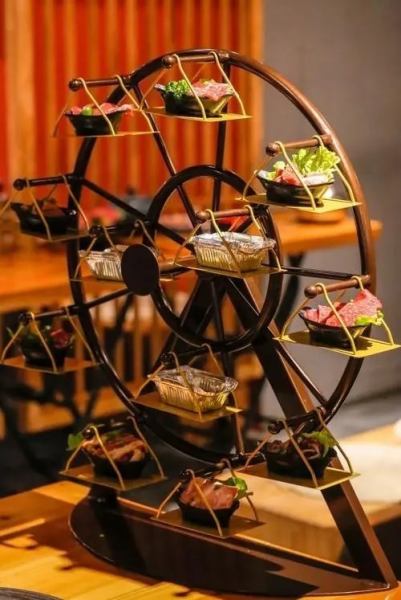 【誕生日・記念日】ここにしかない！？サプライズ感満載の観覧車セット/全12品☆各種サプライズ承ります♪