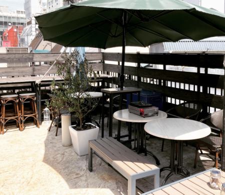 [3F] Terrace seating.You can enjoy a barbecue (normally not available for lunch)! Pets are also allowed! Can be reserved for a minimum of 25 people.