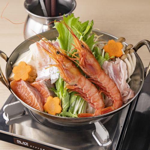 【心も体も温まる旨味たっぷり鍋4種】もつ鍋・よせ鍋・チゲ鍋・湯豆腐(一人前) 638円(税込)~