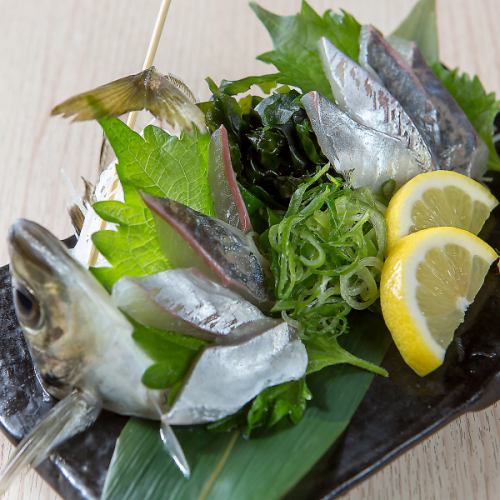 【鷹やん名物】泳ぎアジの姿造 一尾