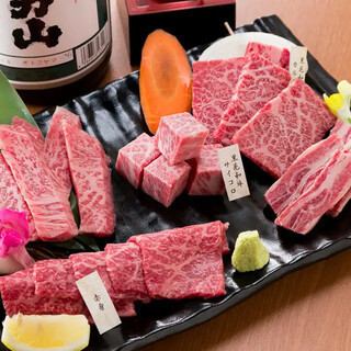 [For parties♪] Our proud Japanese Black Beef Three-Star Course, all-you-can-drink included, 5,500 yen