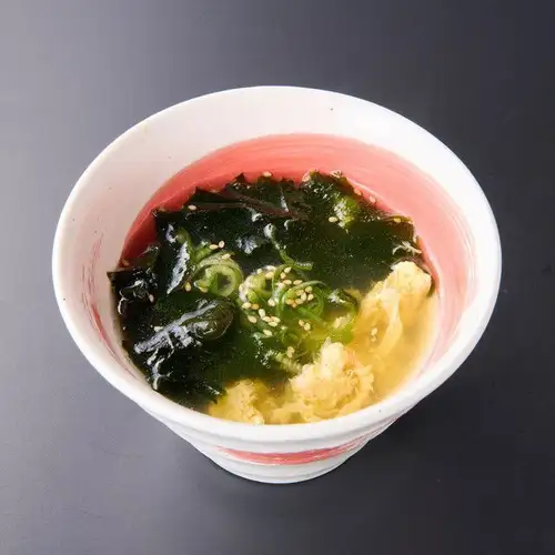 Umami dashi wakame egg soup