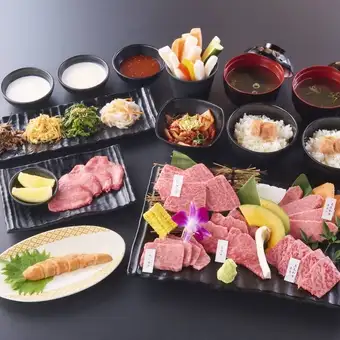We are now accepting reservations for various banquets! [Up to 40 people can be accommodated!!] Premium yakiniku course: 5000 yen per person (tax included)