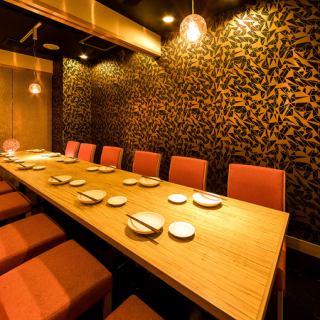 This is a slightly larger seat where you can enjoy your meal in a relaxed manner! Please spend a wonderful time while enjoying delicious food and delicious drinks!《Nagoya Station/Meieki/Izakaya/Completely Private Room/Private Room/Gyoza /Charcoal-grilled yakitori/All-you-can-drink/Banquet/Drinking party/Girls' party/Welcome and farewell party》