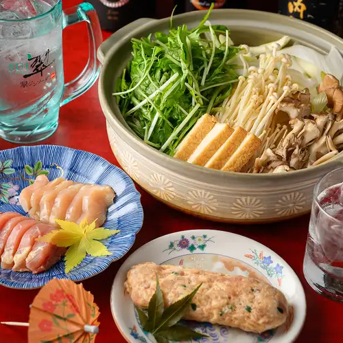 飲み放題付きコースは5,500円～！贅沢のお鍋が付いた自慢のコースはお得に宴会を愉しめます！
