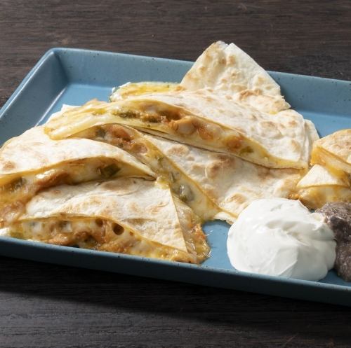 ケサディーヤ チキンチリ