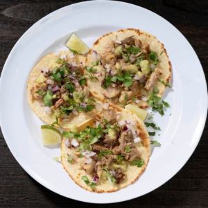 Tacos Carnitas (3 pc)