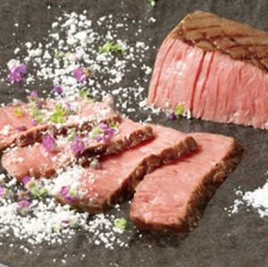 Thick-sliced Wagyu roast beef (100g)