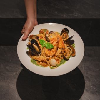【ランチ】絶品イタリアンで至福のひと時を◆パスタセット　全3品　2300円(税込)
