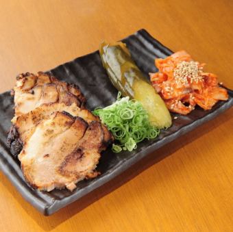 什錦豬肉菜餚
