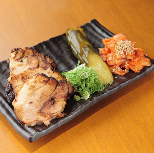 什錦豬肉菜餚