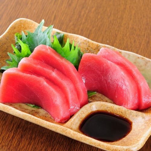 産地直送のお魚♪バラエティ豊かで美味しい料理メニューや、お酒との相性抜群の逸品をご用意しております★