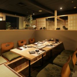 [Horigotatsu seats] All seats have partitions.You can enjoy a private space while still feeling a sense of openness.Perfect for small gatherings ◎ We can accommodate from 2 people ☆ Our seats are sunken kotatsu type, so you can stretch your legs and relax.