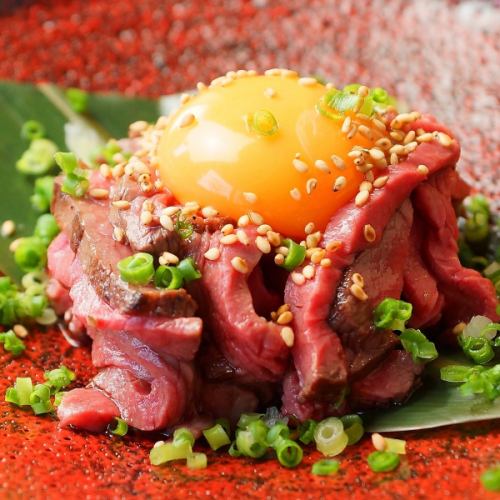 和牛ローストビーフのユッケ仕立て