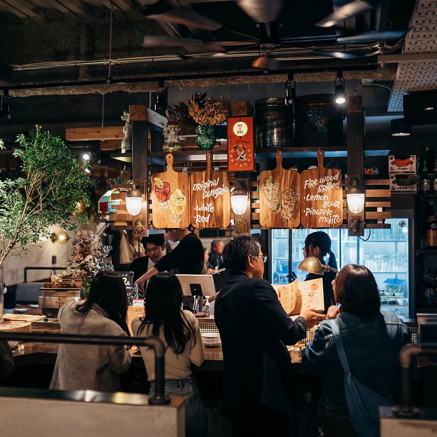 【洋食】×【居酒屋】薪の香りを纏ったこだわりの洋食