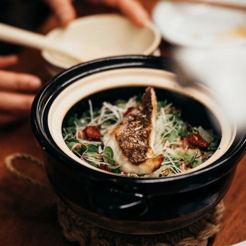 びすとろ土鍋ご飯~魚介と烏賊墨~