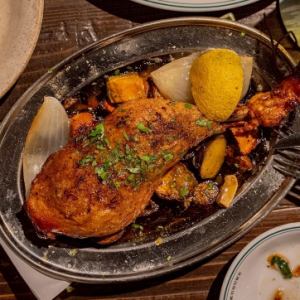 国産ローストチキン ~鶏油ソース~