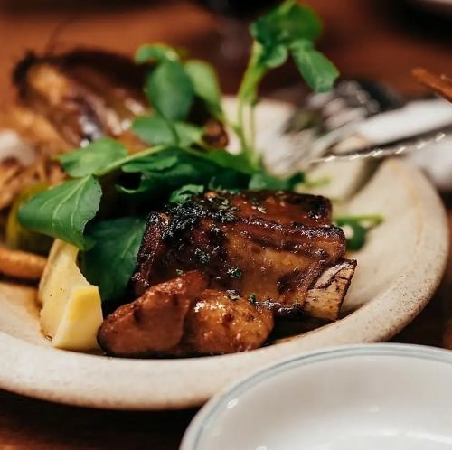 お酒が進む、肉の聖地