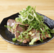 [Specialty] Tongue covered in green onions