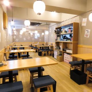 グループで使いやすい個室ご用意しております。＃東京＃蒲田＃裏路地＃誕生日＃記念日＃ネオン＃海鮮＃肉寿司＃デート＃大衆酒場＃出世サワー＃深夜営業＃個室＃飲み放題