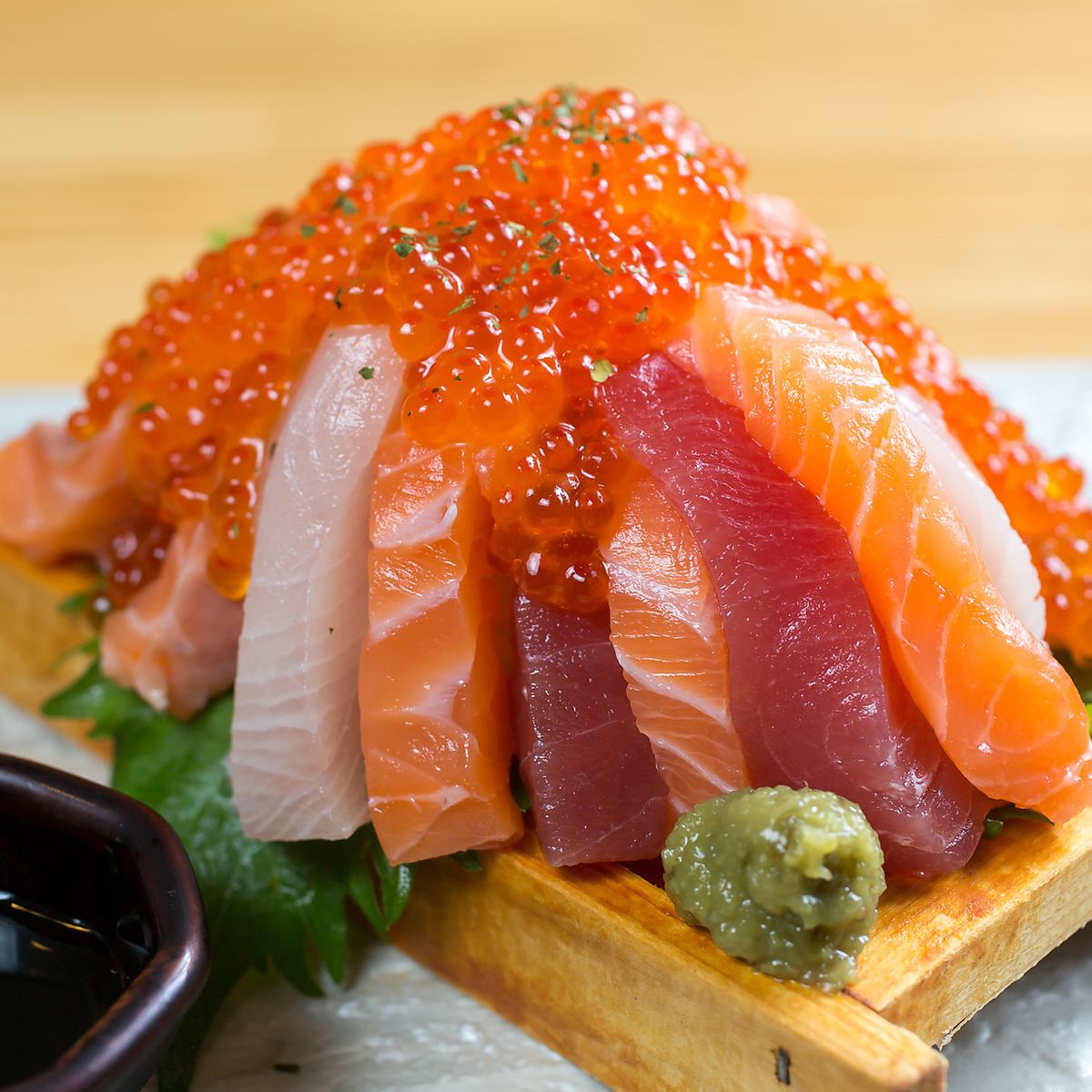 【インスタ映え◎】新鮮なお刺身盛り合わせやお薦めメニュー多数