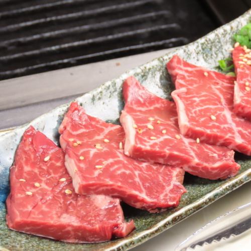 赤身の旨味を楽しめる【ハラミ】