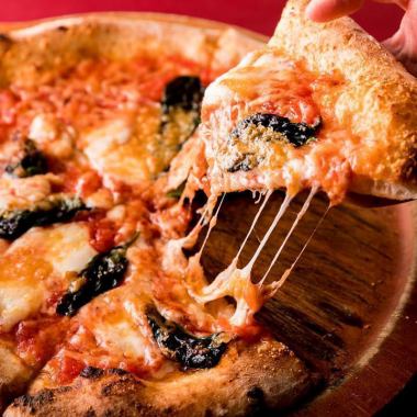 ≪披薩和義大利麵午餐選擇≫ 2,300日圓（含一杯飲料）