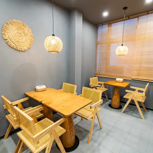 A stylish cafe-like space ♪ Perfect for solo diners too!