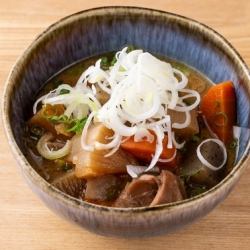 和牛のもつ煮