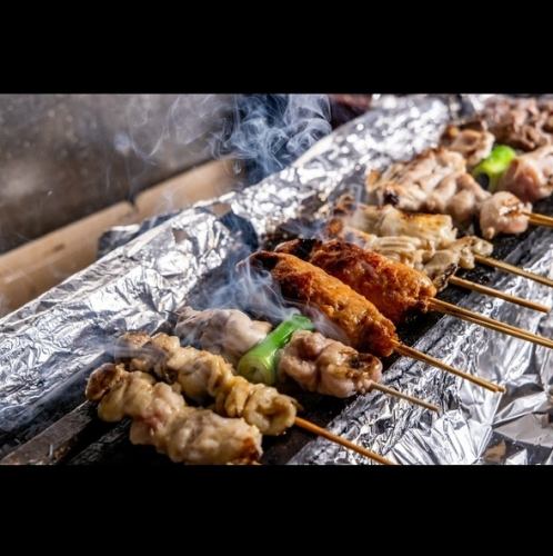 1本154円(税込)からのやきとんや盛り合わせ等々！最強コスパメニュー三番酒場のイチオシです◎